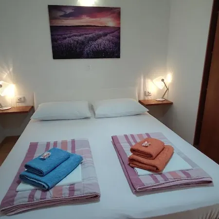 Seafront - Kalebova Luka Apartament *