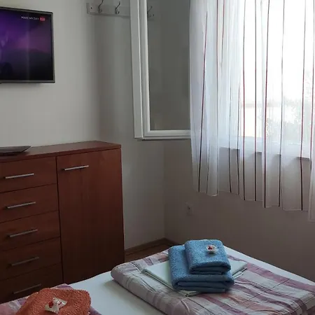 Seafront - Kalebova Luka * Rogoznica (Sibenik-Knin)