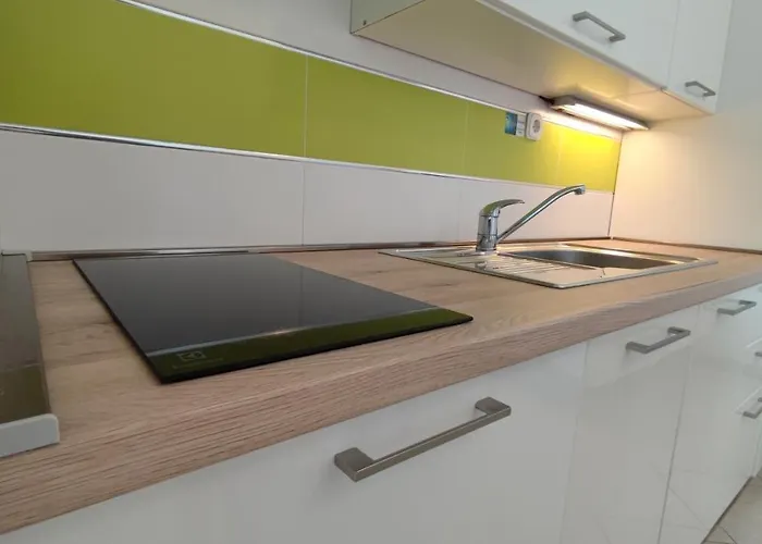 아파트 Seafront - Kalebova Luka 로고즈니차