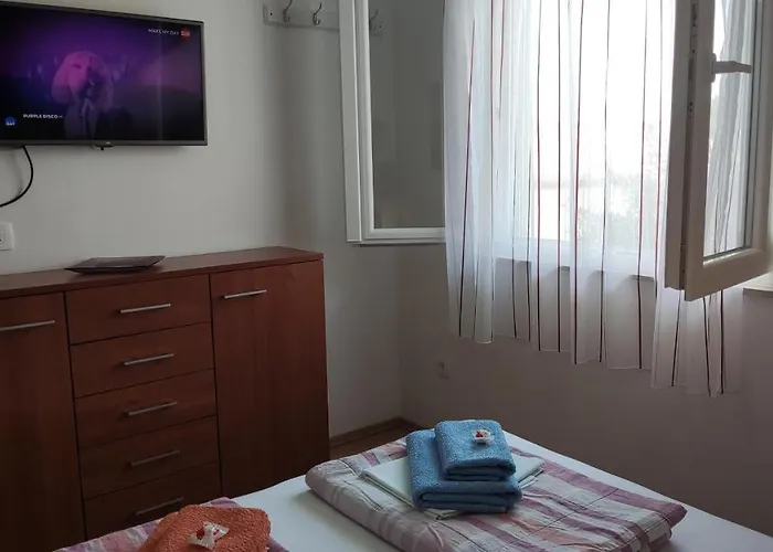 Seafront - Kalebova Luka * Rogoznica (Sibenik-Knin)